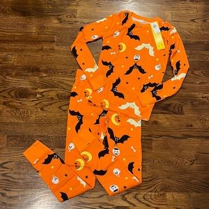 Gap kids Halloween Pajama set NEW WITH TAGS